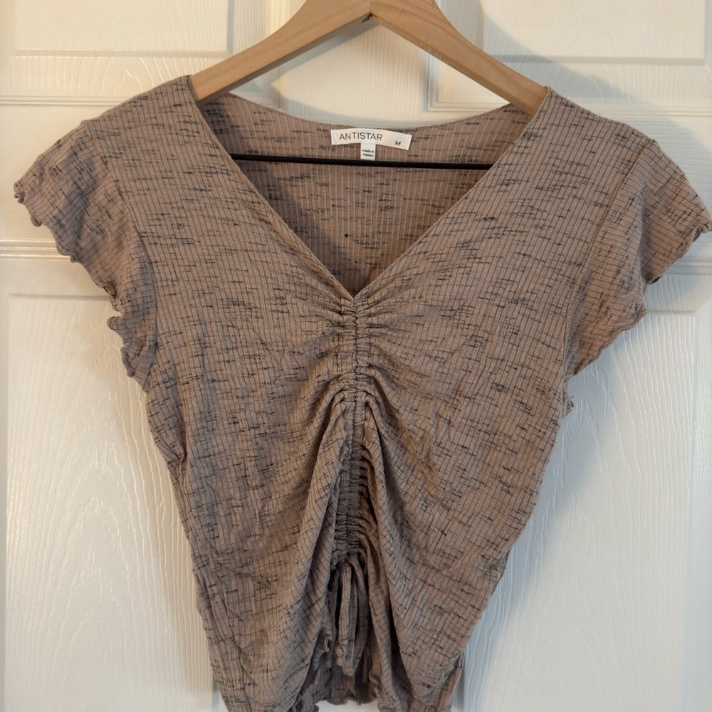 V-neck light weight brown tan blouse Woman's‎ Size M Cinched Top